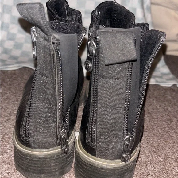 BLOWFISH Black Ankle Boots 7 1/2 - Picture 3 of 8